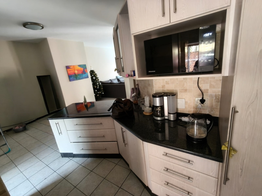 3 Bedroom Property for Sale in Safari Gardens North West